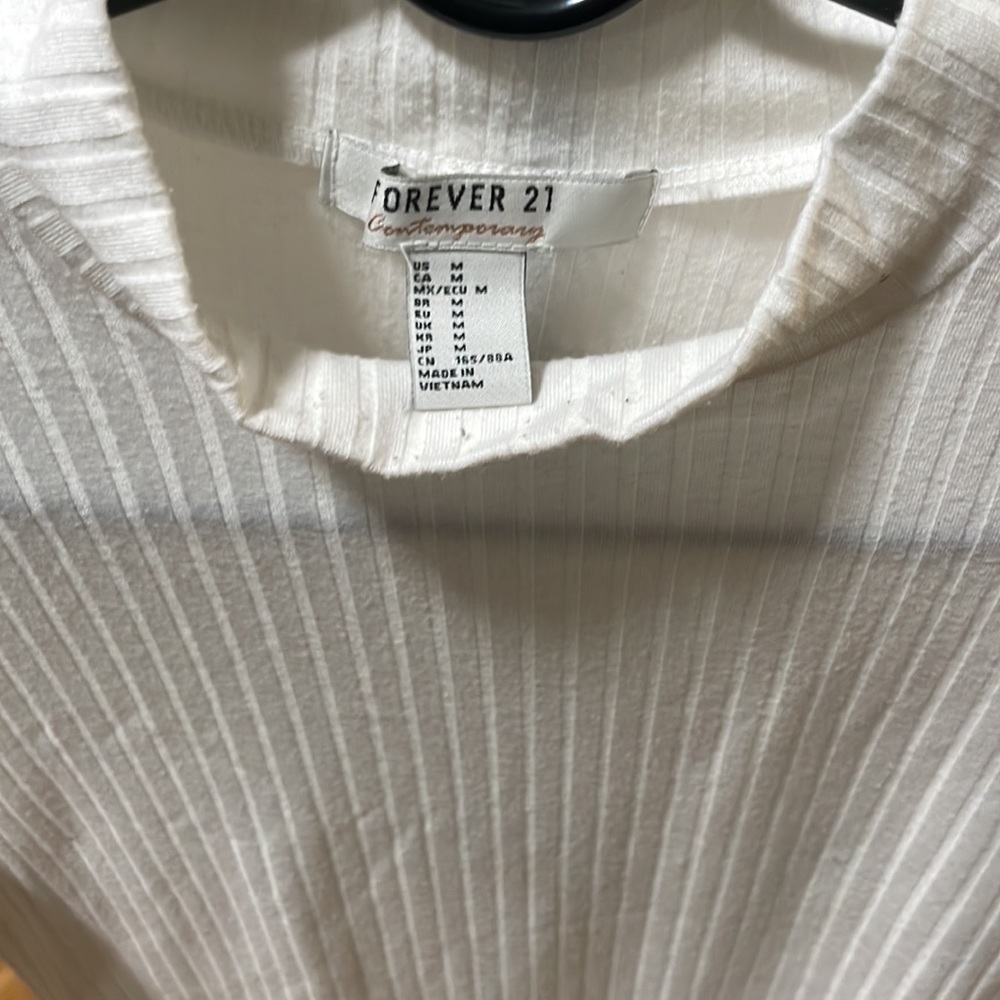 Cream turtle neck - Picture 2 of 3